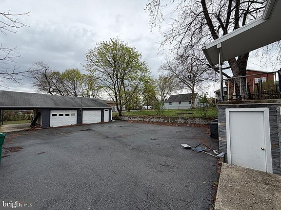 2nd image of 7 Rutherford Rd