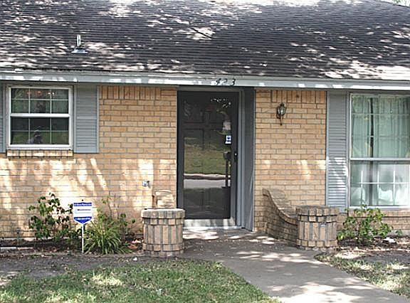 2nd image of 423 Newcastle Dr