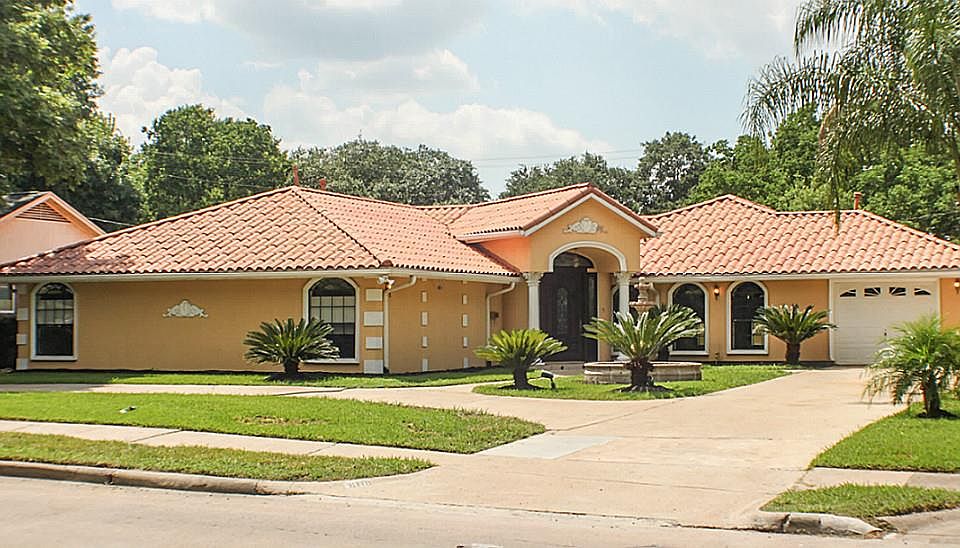 1st image of 6110 N Braeswood Blvd