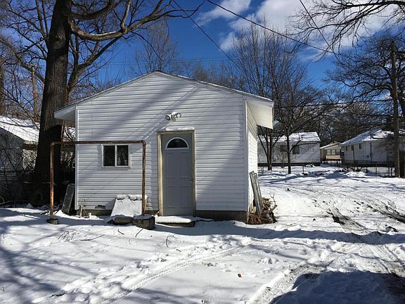 5th image of 2120 Hoyt St