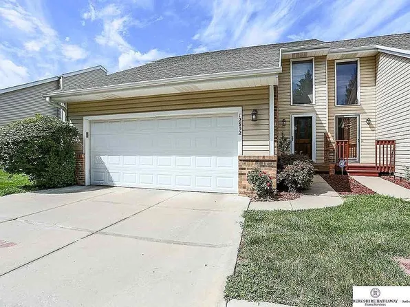 12832 Burt Ct, Omaha, NE 68154