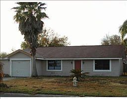 1st image of 702 Bunker Ln