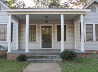 312 N Madison St, Kosciusko, MS 39090