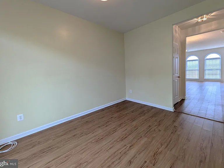 25015 Riding Center Dr — Photo 20