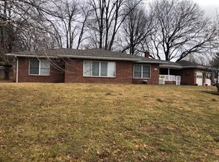 6911 W B St, Belleville, IL 62223