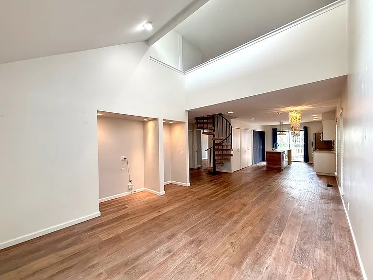 799 Emmons Ave — Photo 13