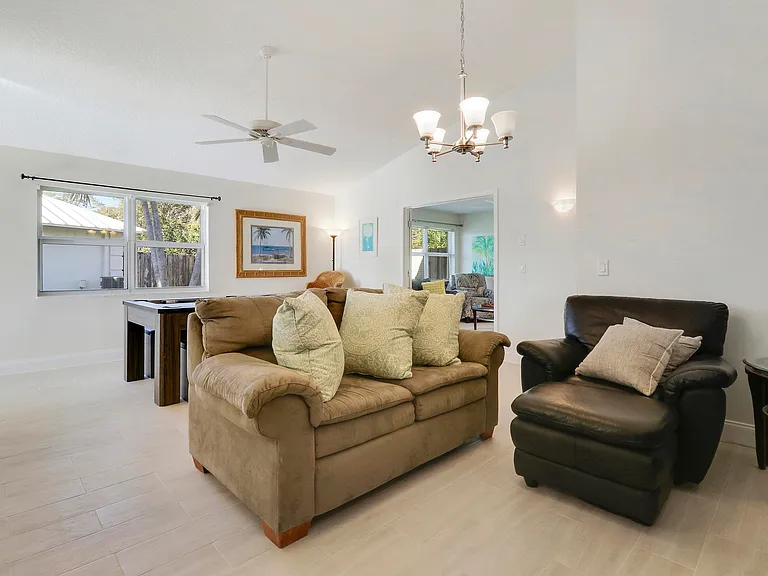 125 Arrowhead Cir — Photo 9