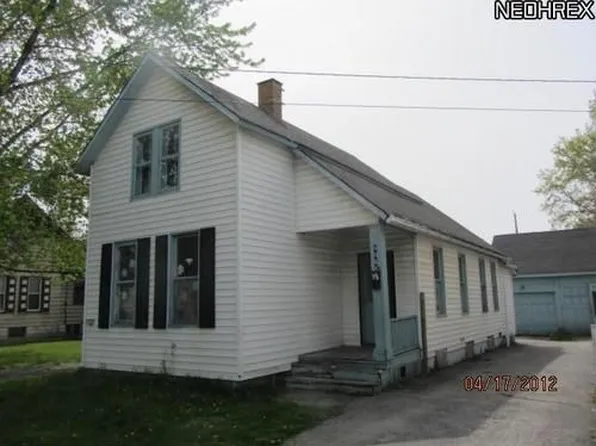 4068 E 57th St, Cleveland, OH 44105