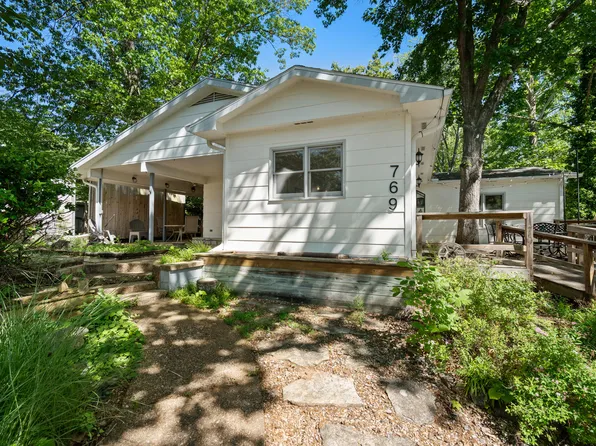 769 Paradise Cove Drive, Lampe, MO 65681