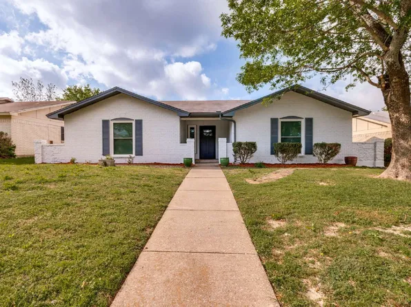 1010 Alicia Ln, Lancaster, TX 75134