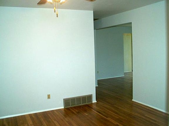 5th image of 11238 Laporte Ln
