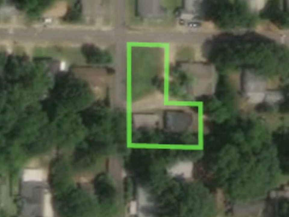 2nd image of 709A&B-711 713 McHenry