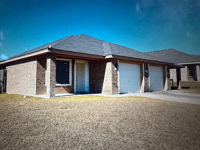 1st image of 301 Cedar Ridge Dr