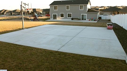 3rd image of 4605 Bermuda Dunes Dr