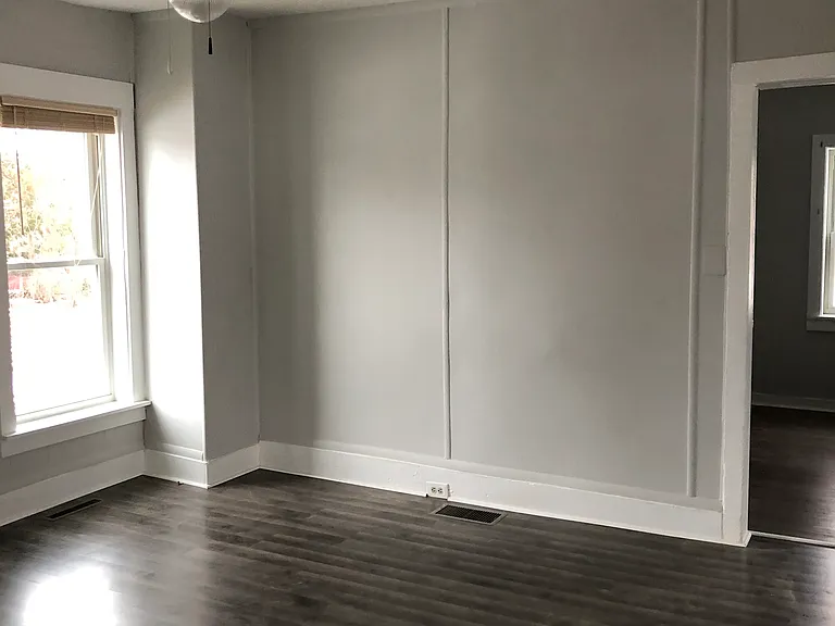 206 W Main St — Photo 2