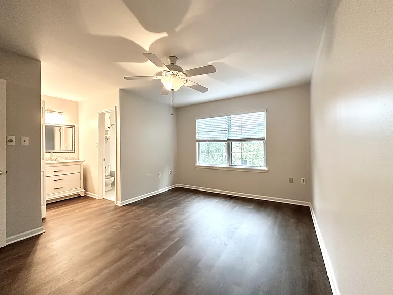 5700 Medallion Ct — Photo 17