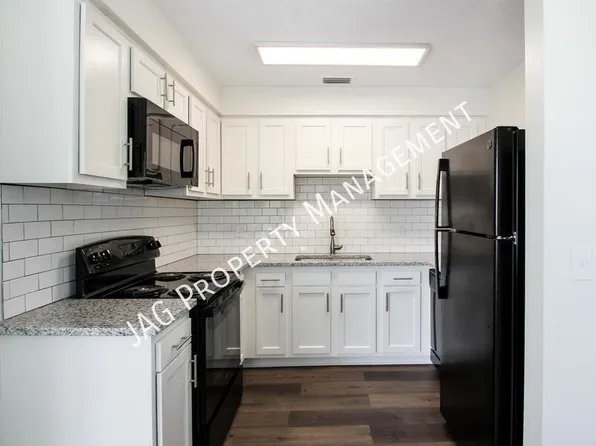 1426 Berrier St APT 4, Orange Park, FL 32073