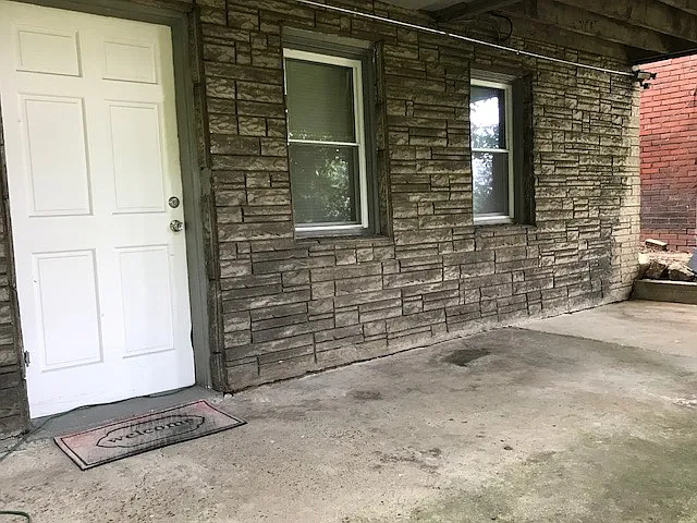 1029 Mirror St — Photo 10
