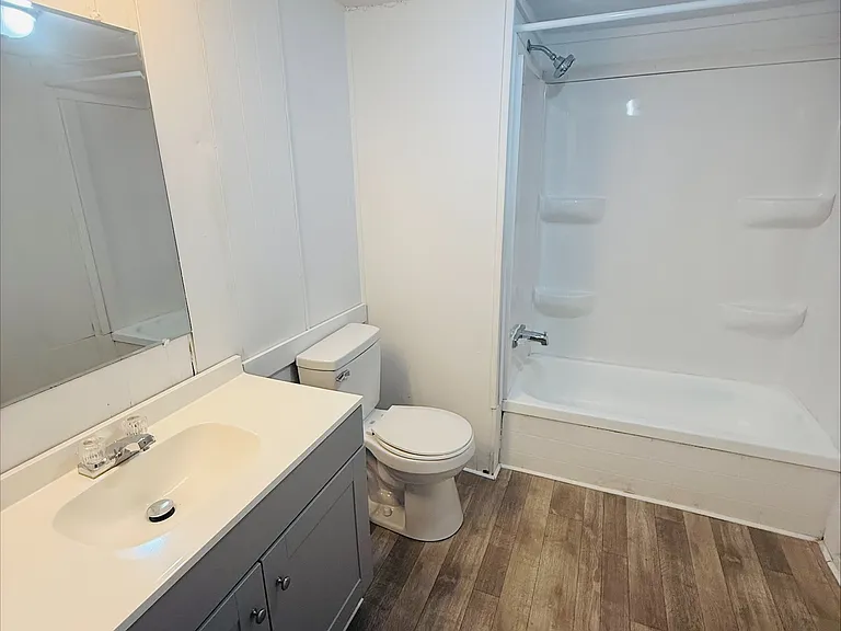 535 Rocwood Dr #8 — Photo 6