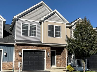 38 Stacey Way, Troy, NY, 12180