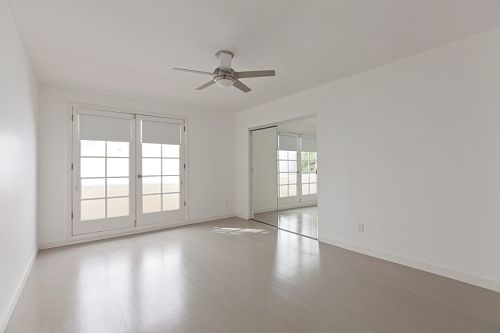 2nd image of 1635 S Beverly Glen Blvd APT 6