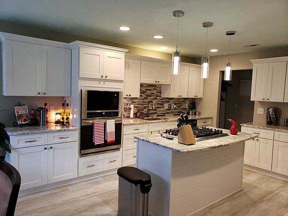3rd image of 7004 Wrens Creek Ln