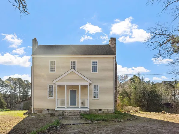 7404 Halifax Rd, Youngsville, NC 27596