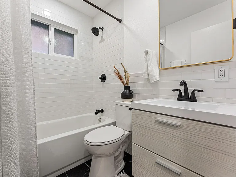 1226 Jay St — Photo 19