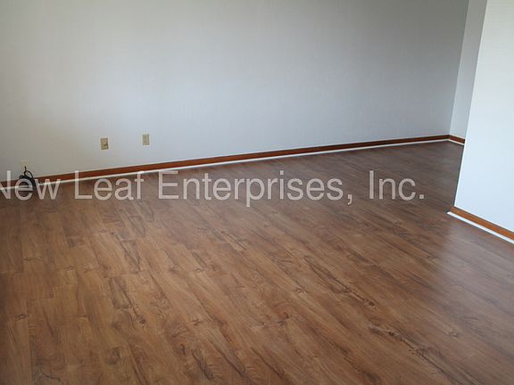2nd image of 1102 N Benjamin St APT 1