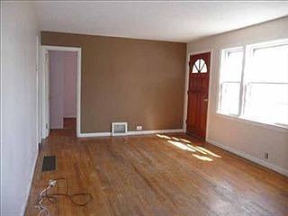 4th image of 142 Parkway Dr