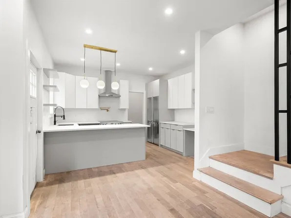 32 Brent St #1, Dorchester Center, MA 02124
