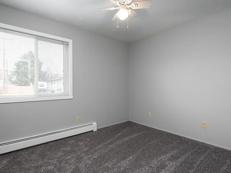 Colton Heights Apartments — Photo 39