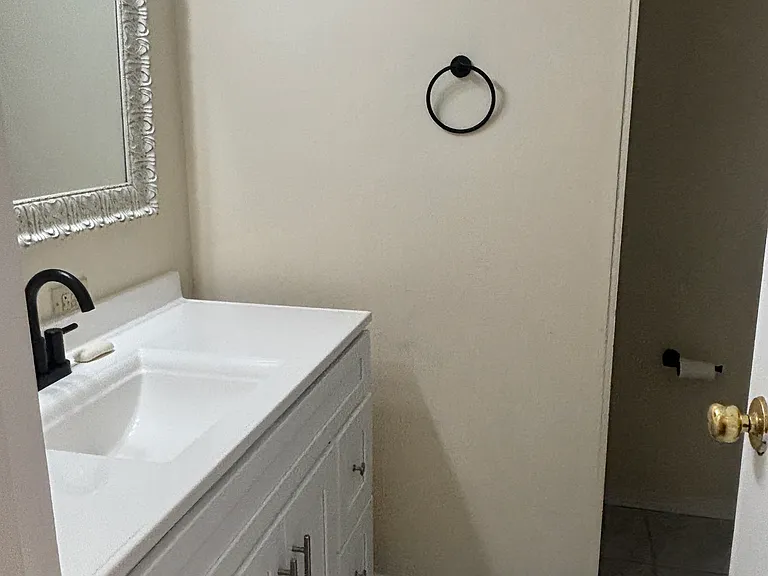 7604 Madison Dr — Photo 14