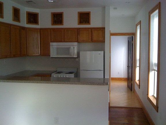 4th image of 1112 12th St
