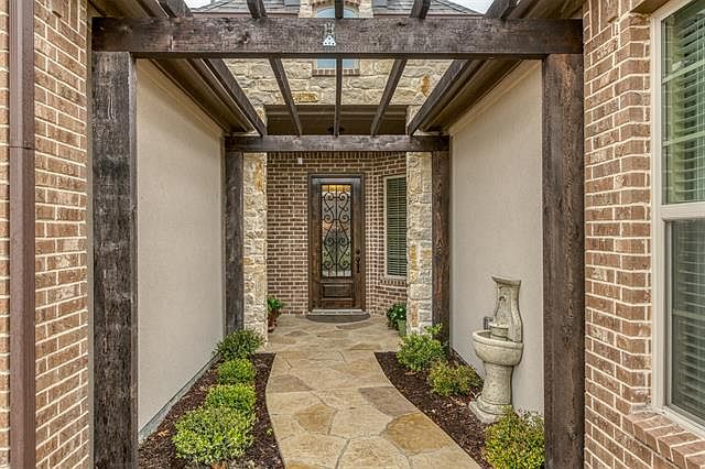 1st image of 2819 Vista Azul Place