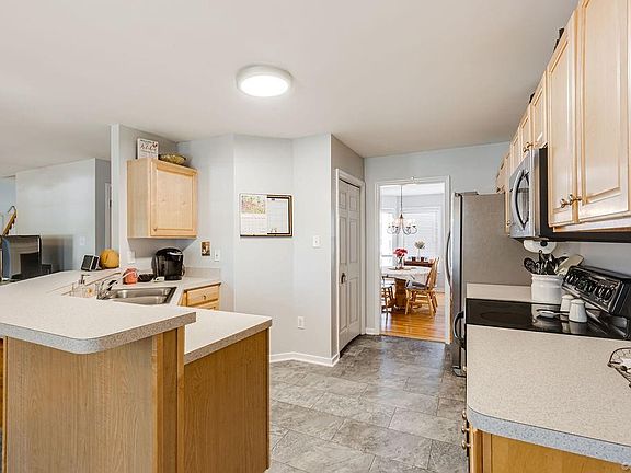 2nd image of 10608 Atkins Grove Ct