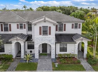 Venezzia By Lennar, Miami, FL 33187