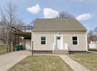 324 Main St W, Mayville, ND 58257