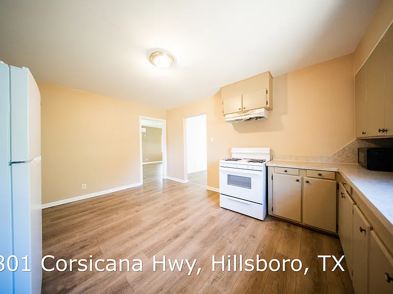 801 Corsicana Hwy — Photo 13