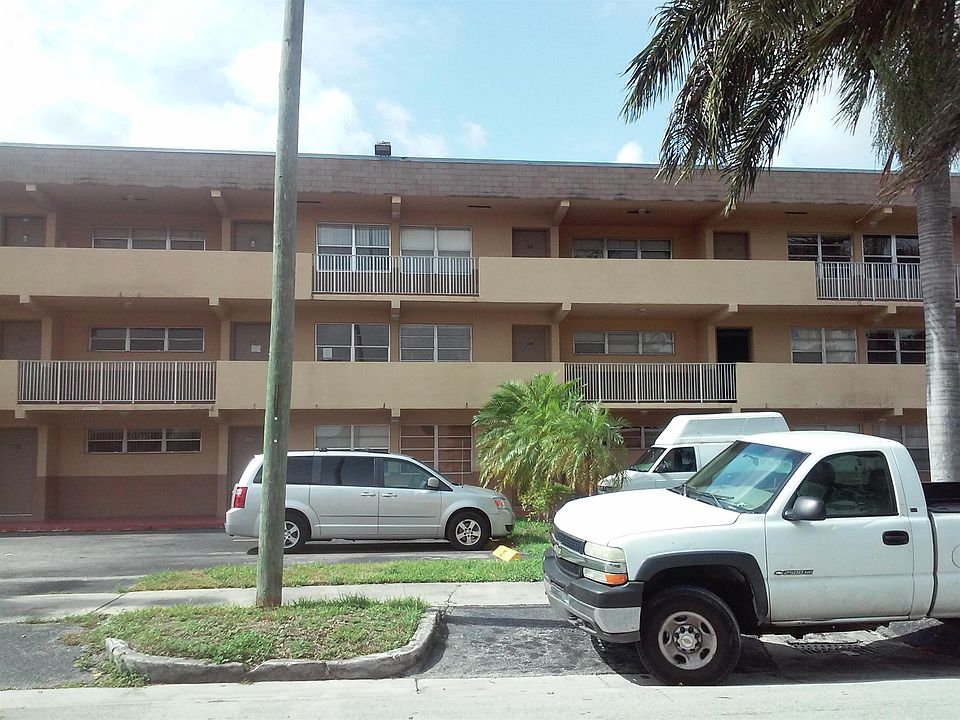 1st image of 11005 SW 1st St APT 204