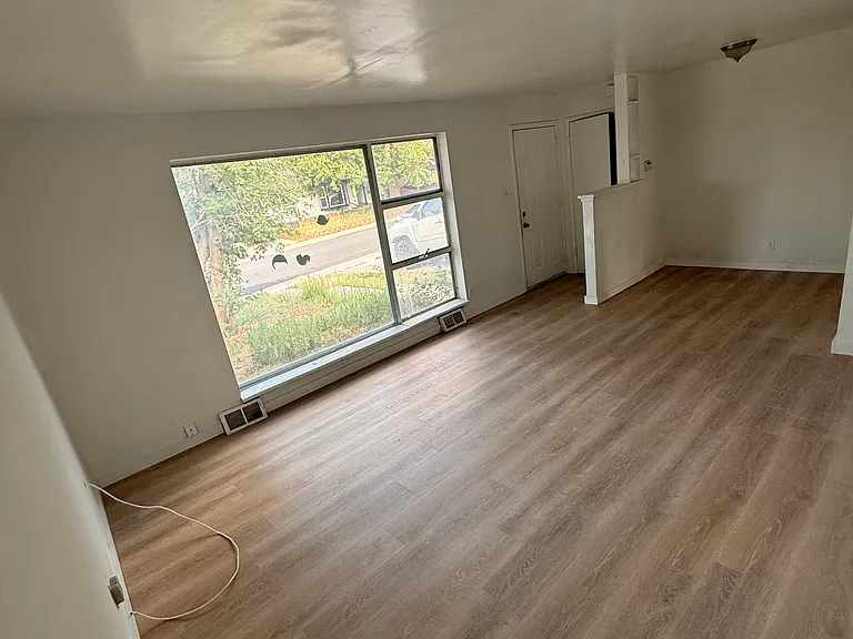 2683 S Meade St — Photo 7