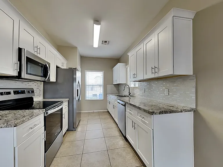 13178 W Calavar Rd — Photo 8