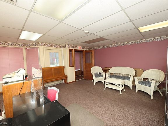 4th image of 438 Carolina Ave