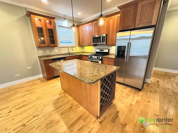 6623 N Greenview Ave APT 2N, Chicago, IL 60626