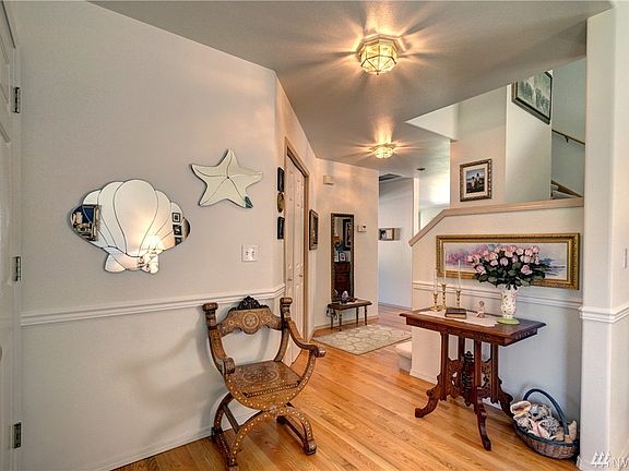 3rd image of 408 26th Avenue Pl