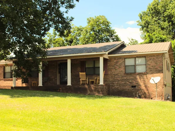 402 Permita Ct, Anniston, AL 36206