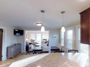 72 Kingswood Rd, West Hartford, CT 06119