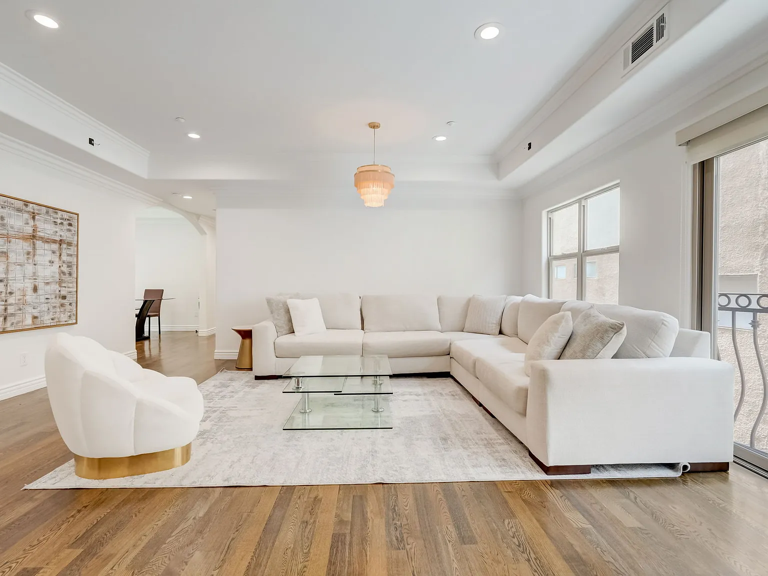 1741 S Bentley Avenue — Photo 1