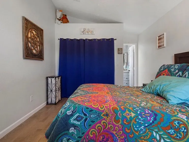 105 Christie Ln — Photo 11