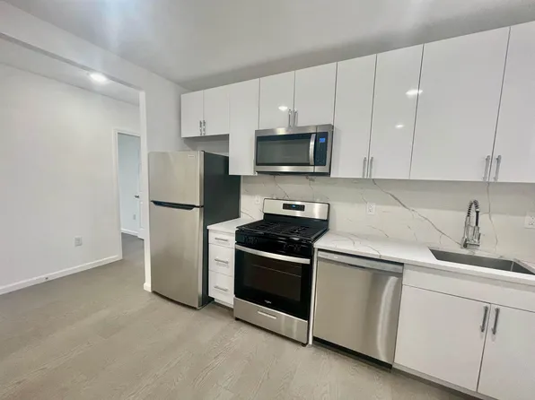 35 Rock Street image 16 of 30